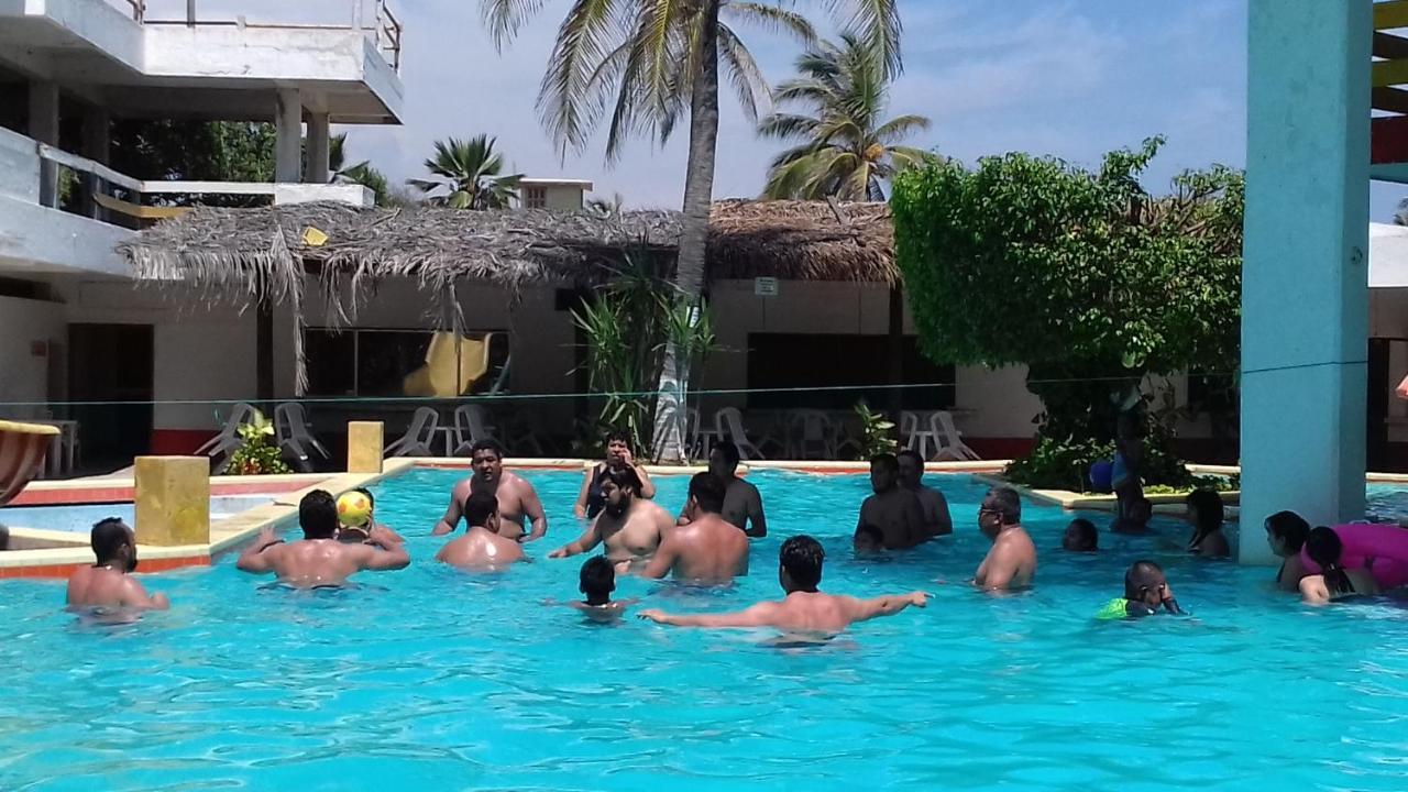Lázaro Cárdenas Delfin Playa Azul酒店 外观 照片