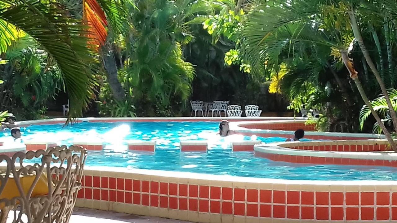 Lázaro Cárdenas Delfin Playa Azul酒店 外观 照片