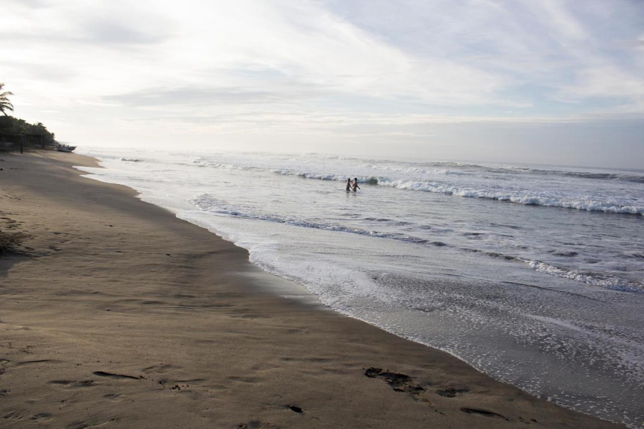 Lázaro Cárdenas Delfin Playa Azul酒店 外观 照片